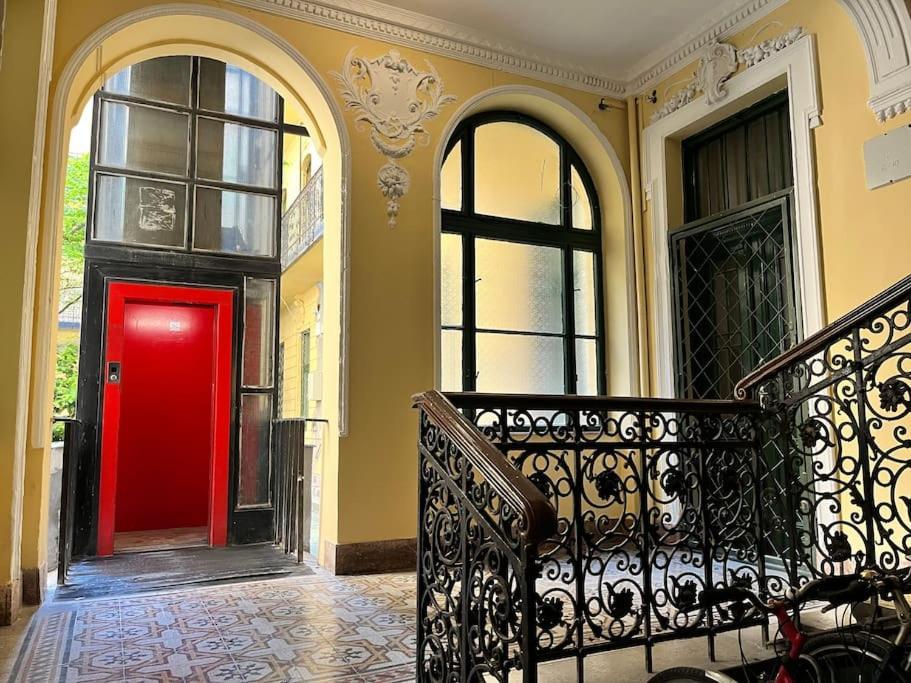 Edna Studio With Balcony Budapest Bagian luar foto
